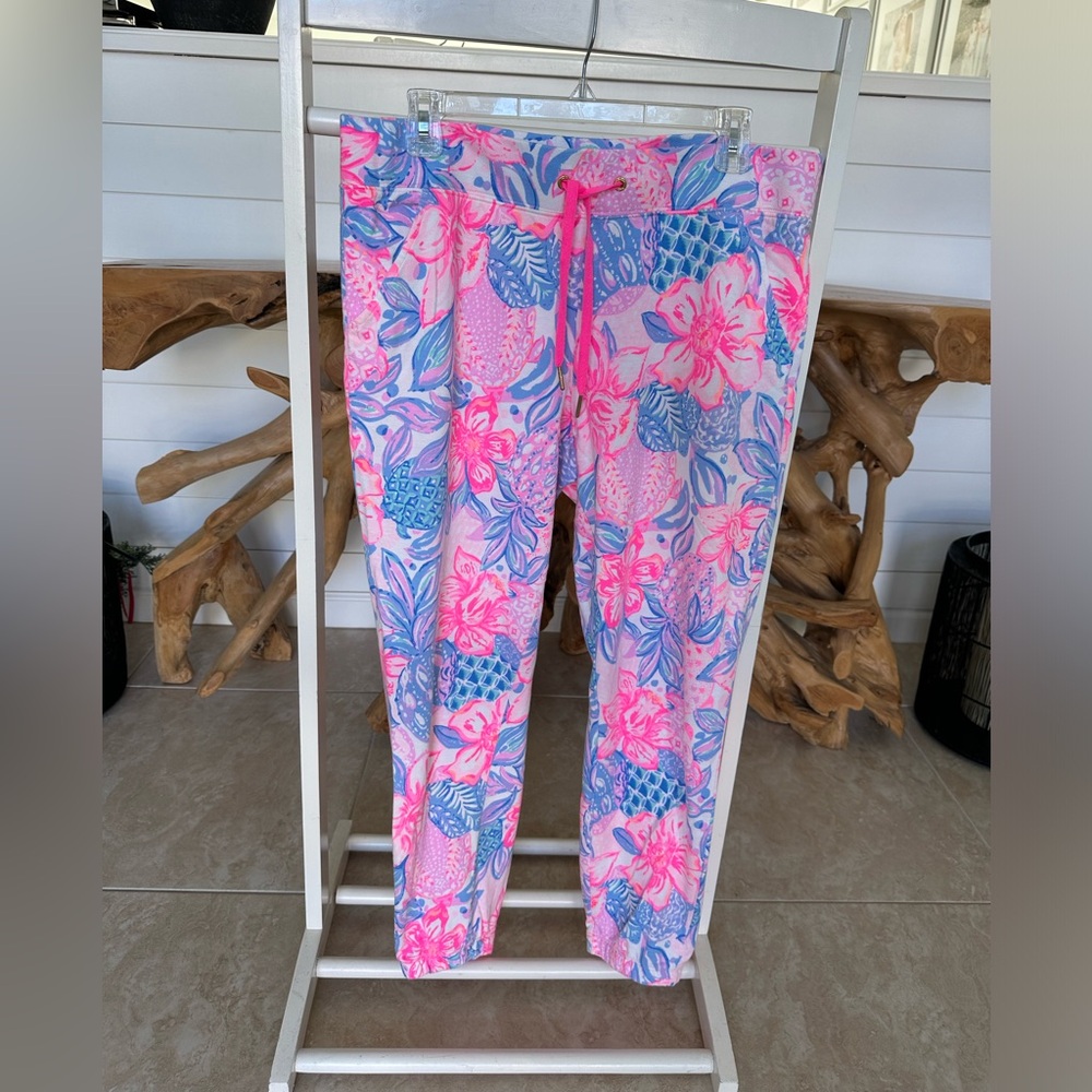Lilly Pulitzer jogger pants size large